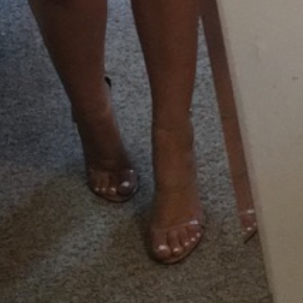 Heels - Picture 3 of 5